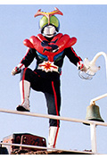 《剧场版 假面骑士强人》封面