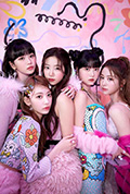 《LE SSERAFIM 日本出道秀 FEARLESS》封面