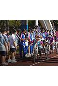 《跌跌撞撞的圓夢者》封面
