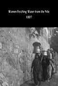 女人从尼罗河边打水封面