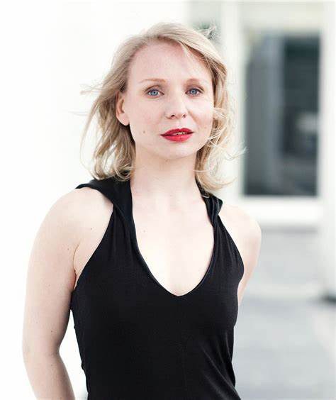 斯蒂芬妮·舍恩菲尔德 Stephanie Schönfeld照片