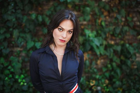 丹妮拉·维加 Daniela Vega照片