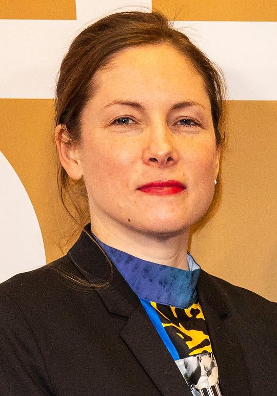 奥利维亚·内尔加德-霍尔姆 Olivia Neergaard-Holm照片