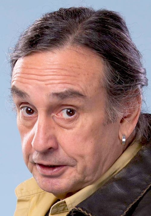 贡萨洛·罗伯斯 Gonzalo Robles照片