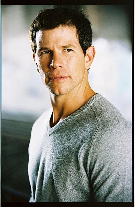 Chris Weber照片