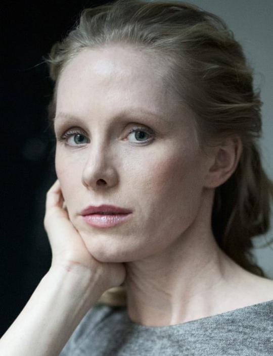 苏珊娜·伍艾斯特 Susanne Wuest照片