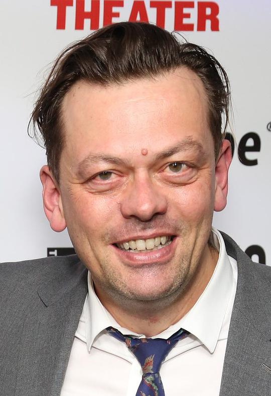 Simon Stephens照片