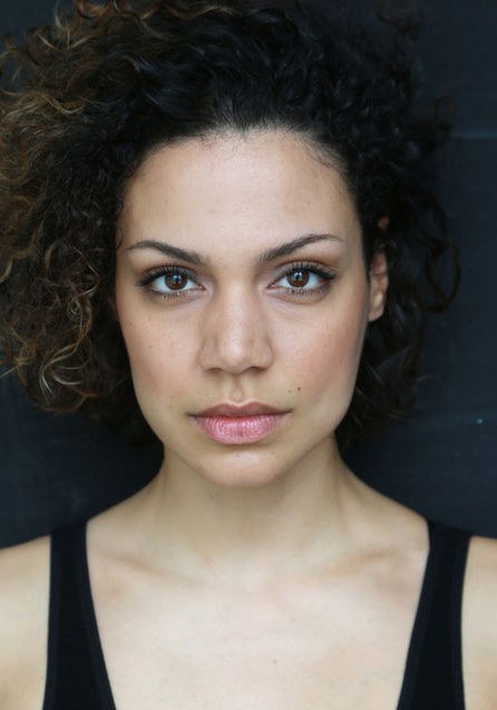 哈利·露易丝·琼斯 Haley Louise Jones照片