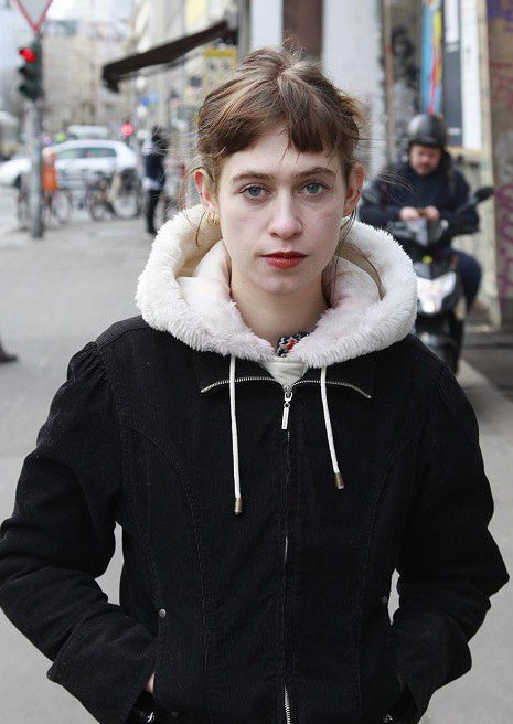 莉娅·冯·布拉尔 Lia von Blarer照片
