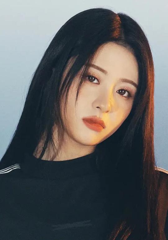许允真 Yunjin Huh照片