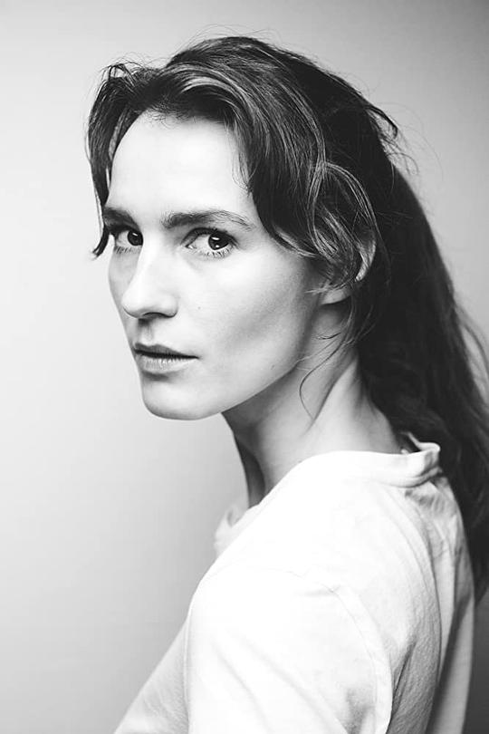 阿曼达·科林 Amanda Collin照片