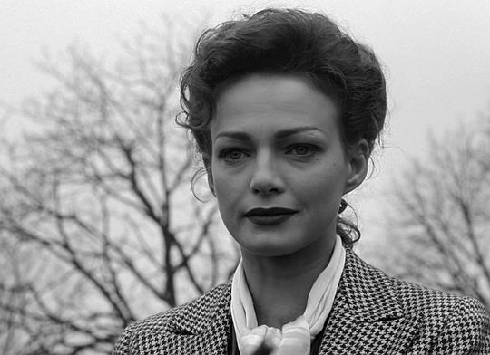 碧翠斯·马科拉 Béatrice Macola照片