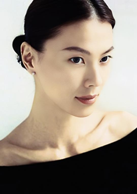 江角真纪子 Makiko Esumi照片