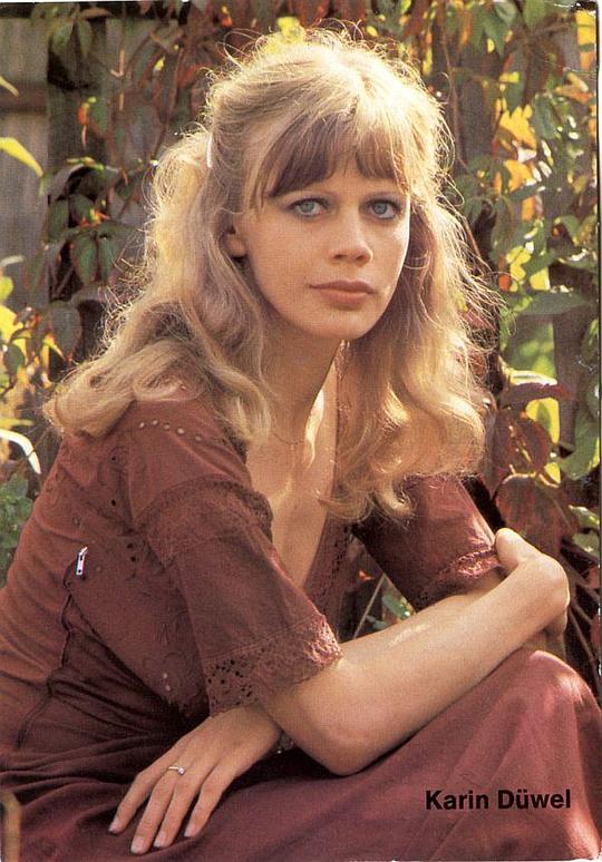 卡琳·杜维尔 Karin Düwel照片