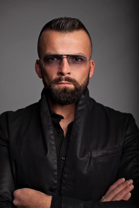 阿德南·哈斯科维奇 Adnan Haskovic照片