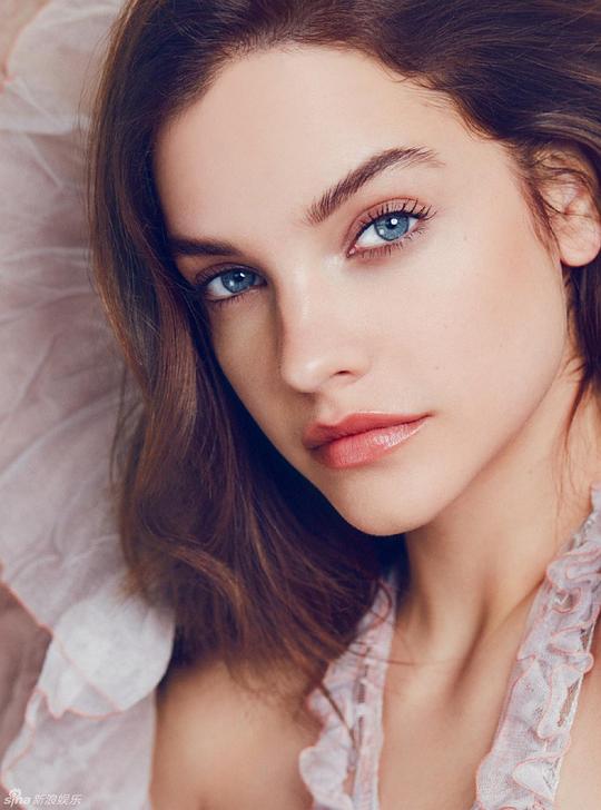 芭芭拉·帕尔文 Barbara Palvin照片