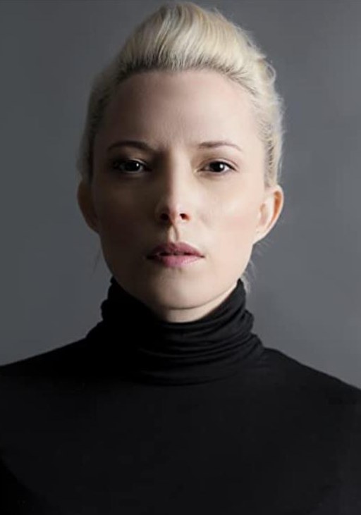 Mary O'Neil照片