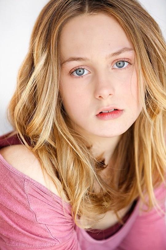 埃勒里·斯派比利 Ellery Sprayberry照片
