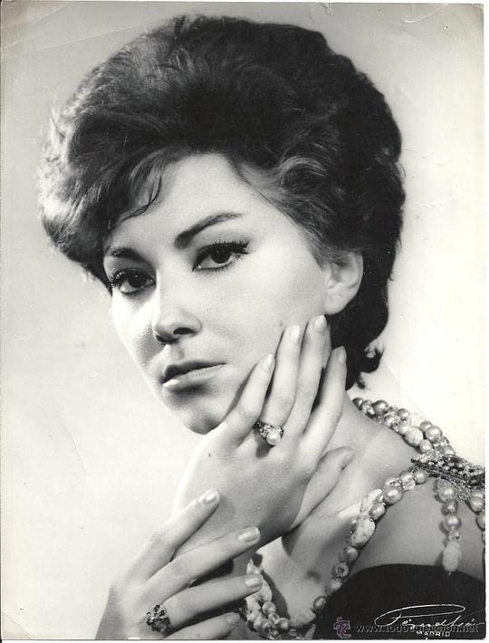 Vicky Lagos照片