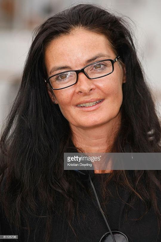 玛丽·麦吉塔基安 Mary McGuckian照片