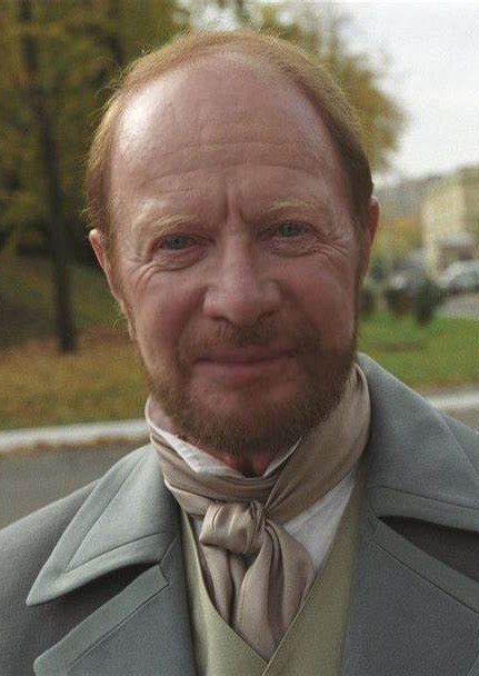 Albert Filozov照片