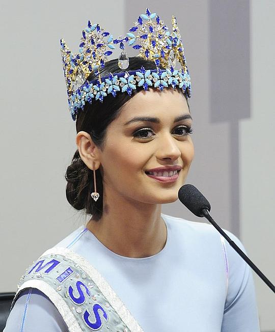 玛努希·奇希拉 Manushi Chhillar照片