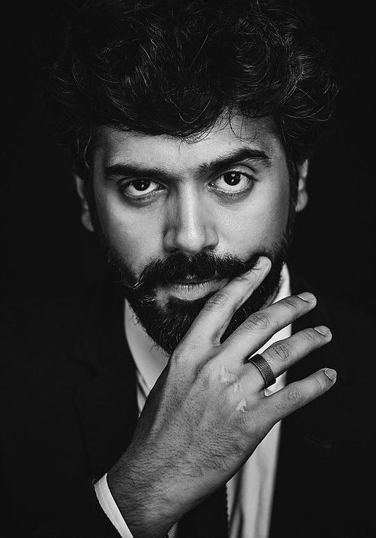 阿什温·卡库马努 Ashwin Kakumanu照片