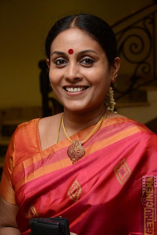 萨拉妮亚·波恩瓦南 Saranya Ponvannan照片