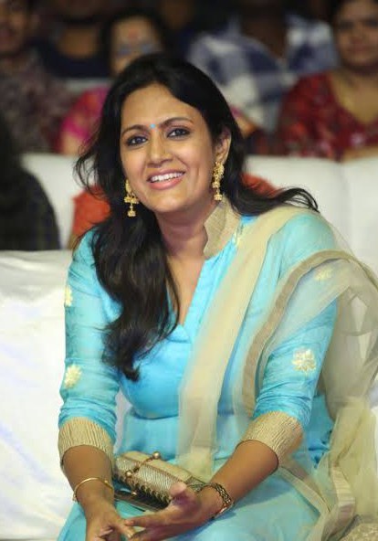 德夫达尔什尼·切坦 Devadarshini Chetan照片