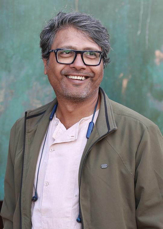 尼基尔·纳格什·巴特 Nikhil Nagesh Bhat照片