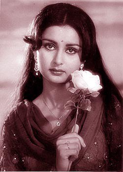 普拉姆·达伦 Poonam Dhillon照片