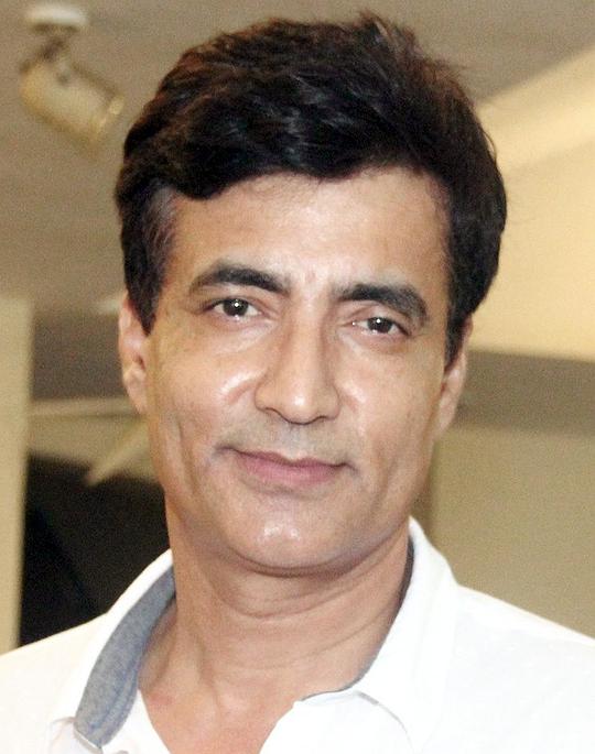 纳任迪拉·吉哈 Narendra Jha照片