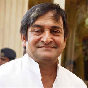 马赫什·曼杰瑞卡 Mahesh Manjrekar照片
