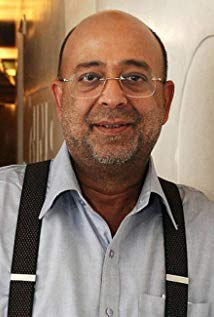 Pramod Moutho照片