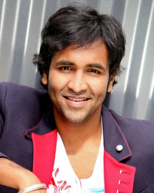 维施努·曼朱 Vishnu Manchu照片