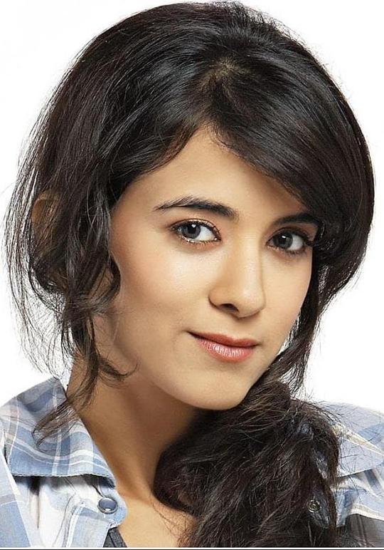 Saba Azad照片