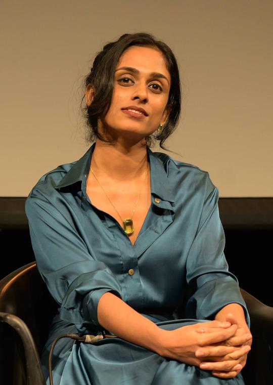 米娜克希·贾扬 Meenakshi Jayan照片