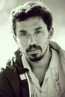 米敦·曼努埃尔·托马斯 Midhun Manuel Thomas照片