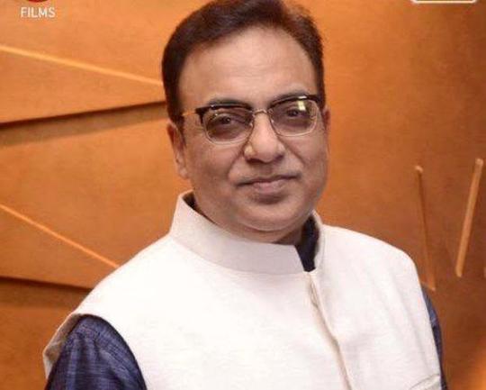阿林多姆·西勒 Arindam Sil照片