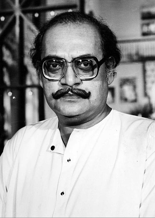 乌特帕尔·道特 Utpal Dutt照片