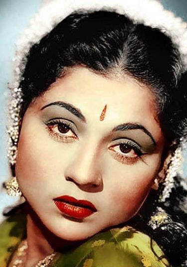 Nirupa Roy照片