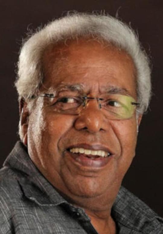 蒂拉坎 Thilakan照片