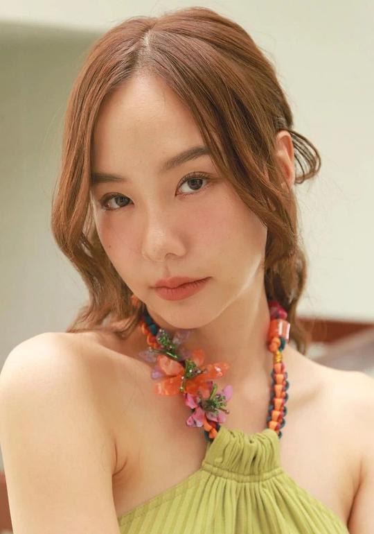 札玲朋·尊克迪 Jarinporn Joonkiat照片