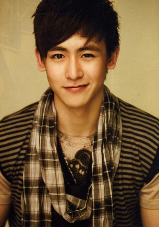 尼查坤·抔勒威查固 Nichkhun Buck Horvejkul照片