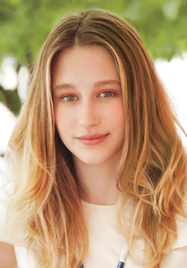 泰莎·法米加 Taissa Farmiga照片