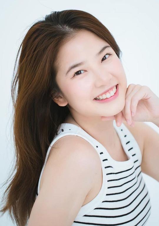 苼楠塔茬·塔纳潘披散 Sananthachat Thanapatpisal照片