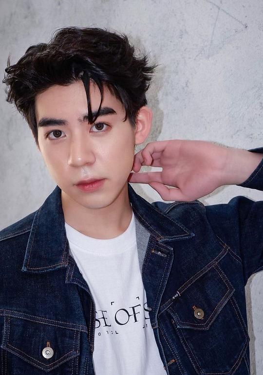 波似·坡尼皮帕特·库尼嗦 Boss Pornpipat Kunisorn照片