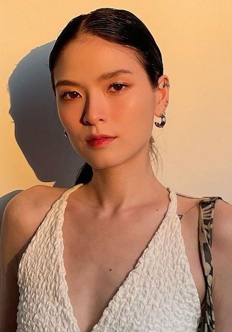 谷拉莎格丽·咪查捞斯基 Gulasatree Michalsky照片
