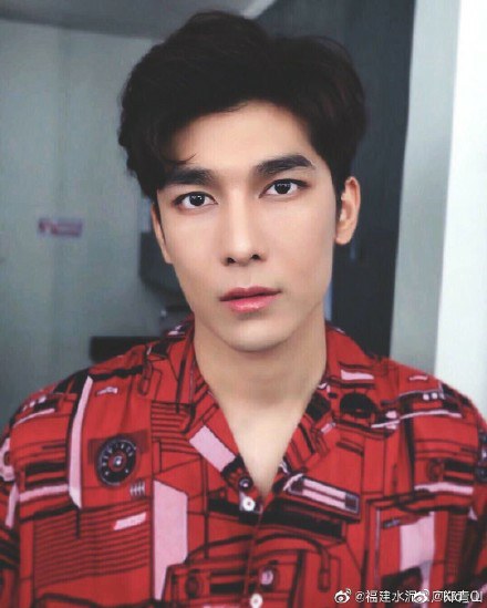 苏帕西·宗澈瓦 Suppasit Jongcheveevat照片