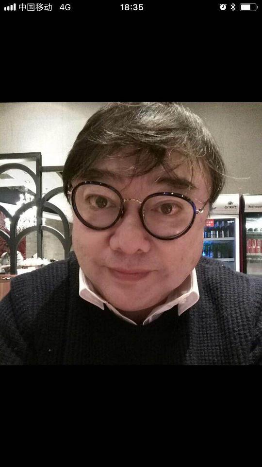 胡鹤译 Michael Woo照片